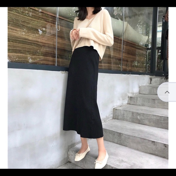 Skirt - Picture 3 of 5